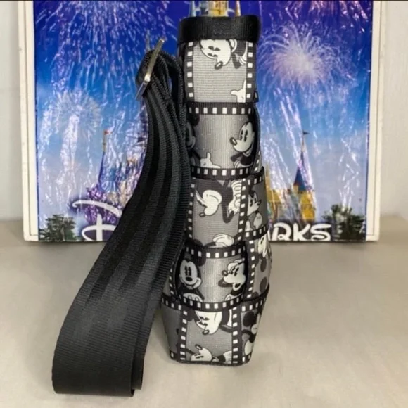 Disney parks x Harvey’s silver screen Mickey Mouse mini messenger NWT